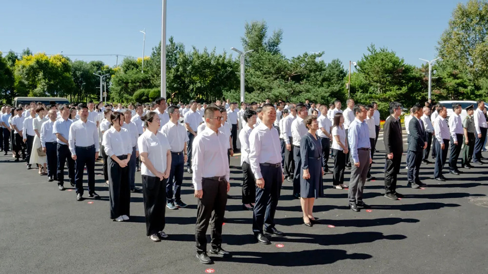 鑄牢中華民族共同體意識(shí)延邊歷史文化陳列開(kāi)展儀式現(xiàn)場(chǎng).jpg