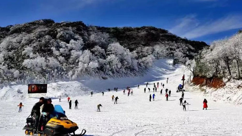 南川金佛山冰雪大世界.jpg