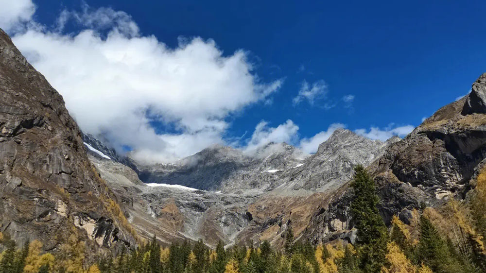 文旅：2023年四川旅游景區(qū)發(fā)展大會在小金縣召開，加快推動旅游產(chǎn)業(yè)高質(zhì)量發(fā)展！